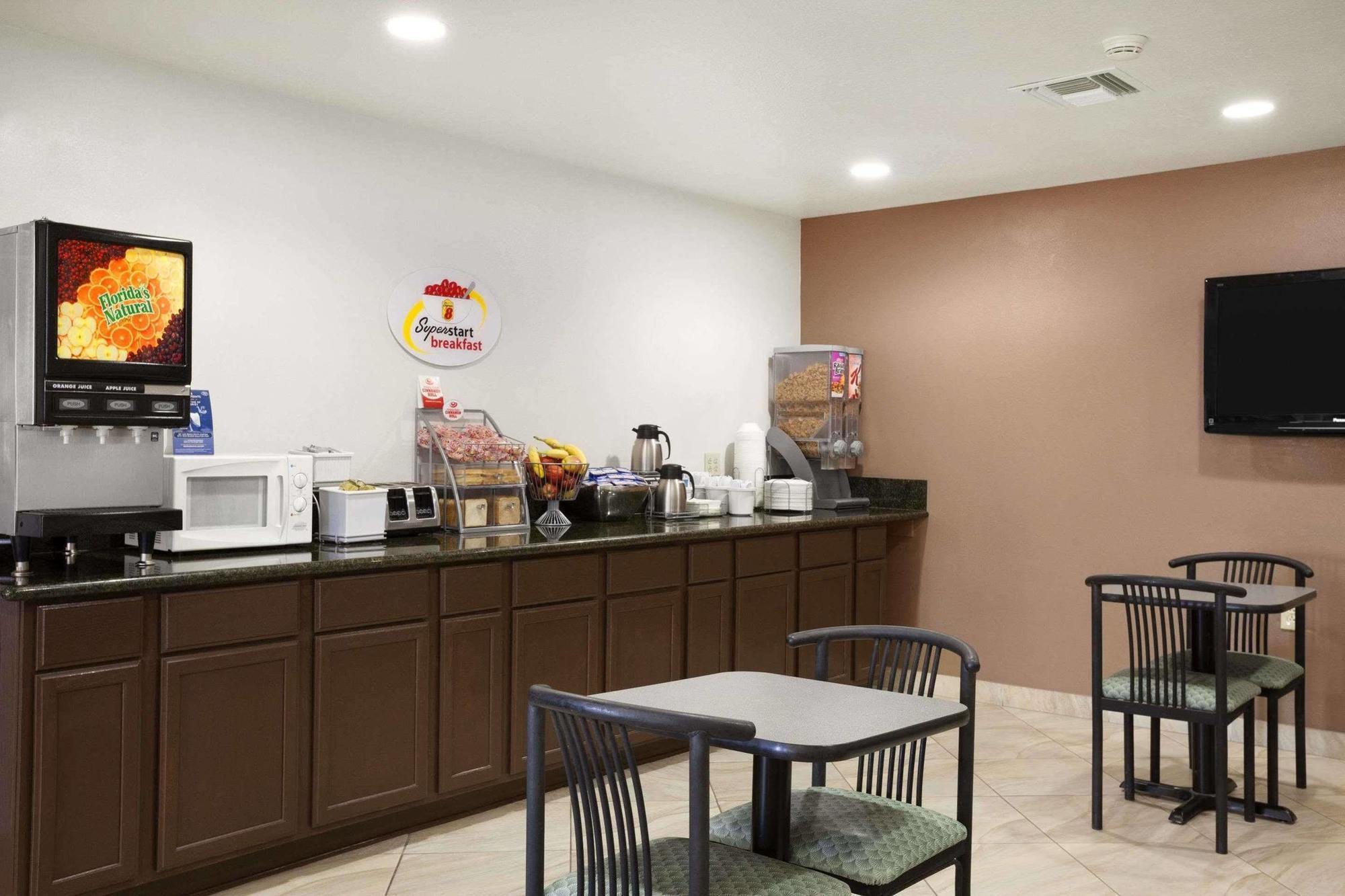Hotel Super 8 By Wyndham Marana/Tucson Area Exterior foto